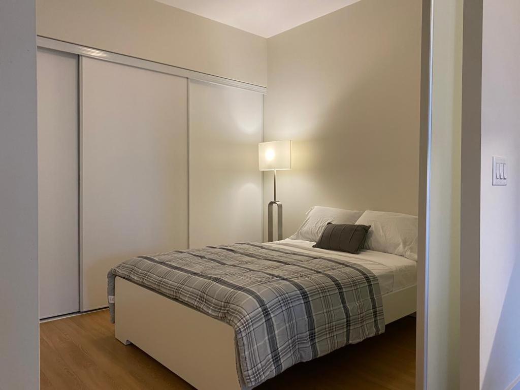 Grand View 2Br/2Ba Condos Cn Tower,Union,Tiff/Mtcc Торонто Екстер'єр фото