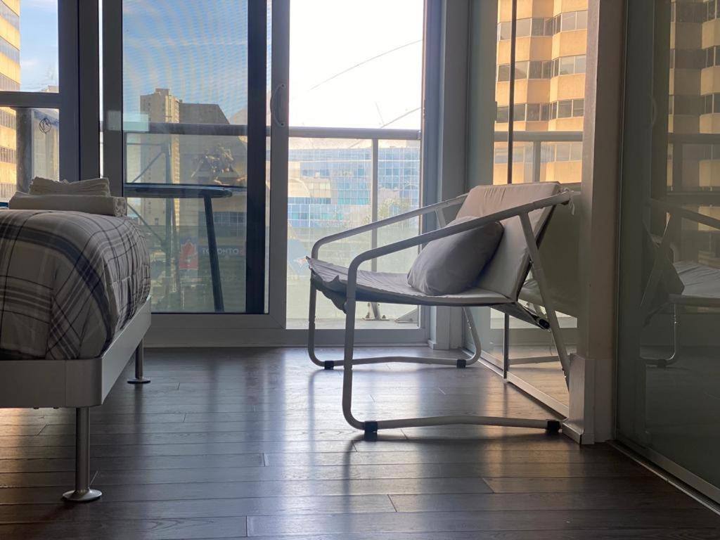 Grand View 2Br/2Ba Condos Cn Tower,Union,Tiff/Mtcc Торонто Екстер'єр фото