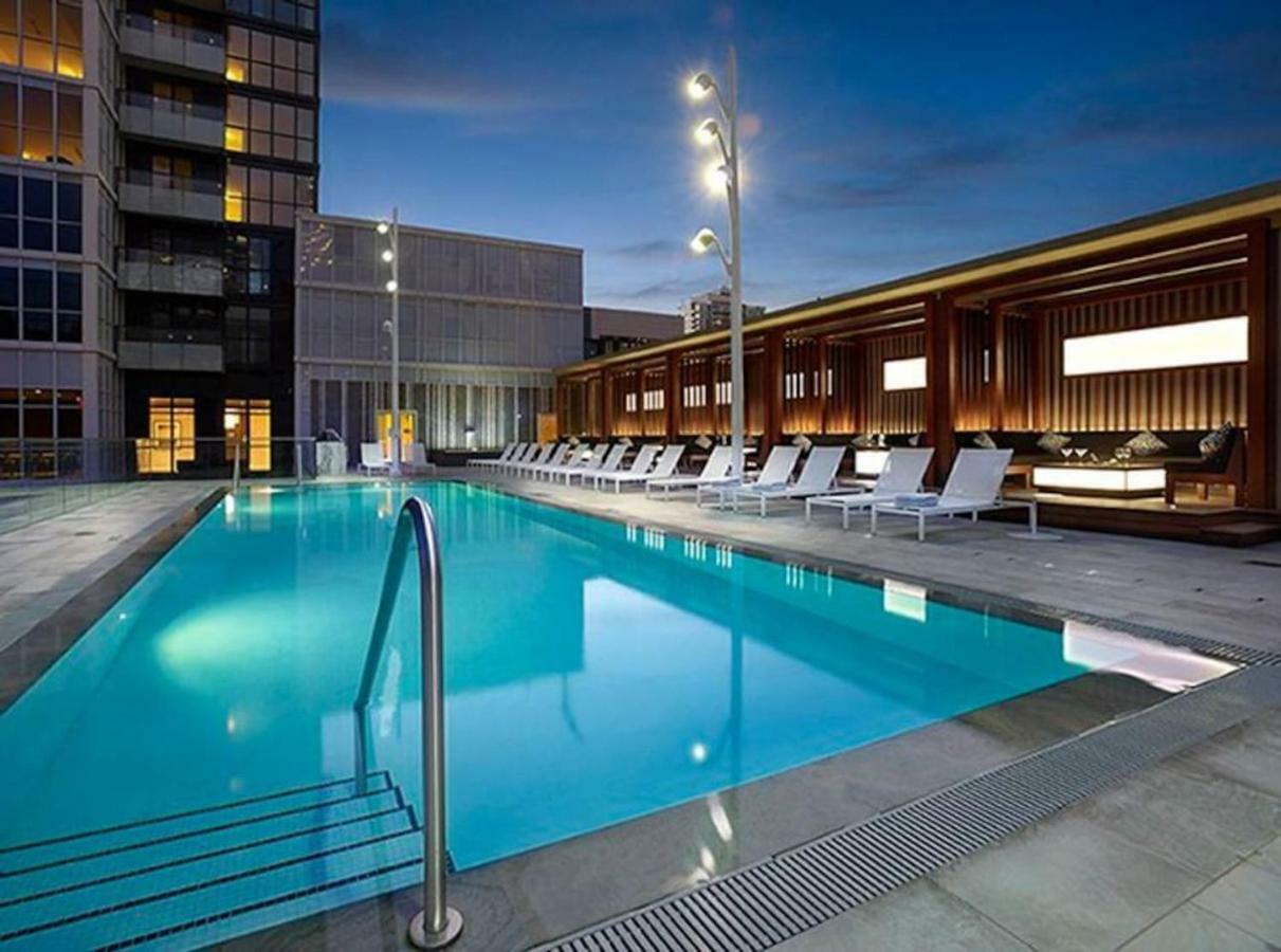 Grand View 2Br/2Ba Condos Cn Tower,Union,Tiff/Mtcc Торонто Екстер'єр фото