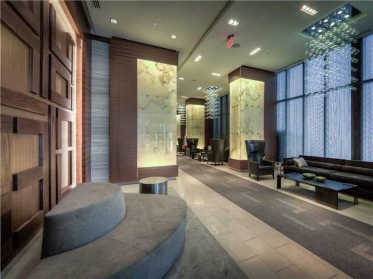 Grand View 2Br/2Ba Condos Cn Tower,Union,Tiff/Mtcc Торонто Екстер'єр фото